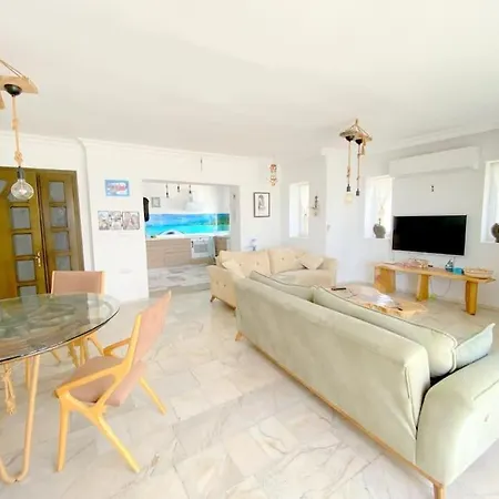 Ruime Woning Aan Zee * ディディム